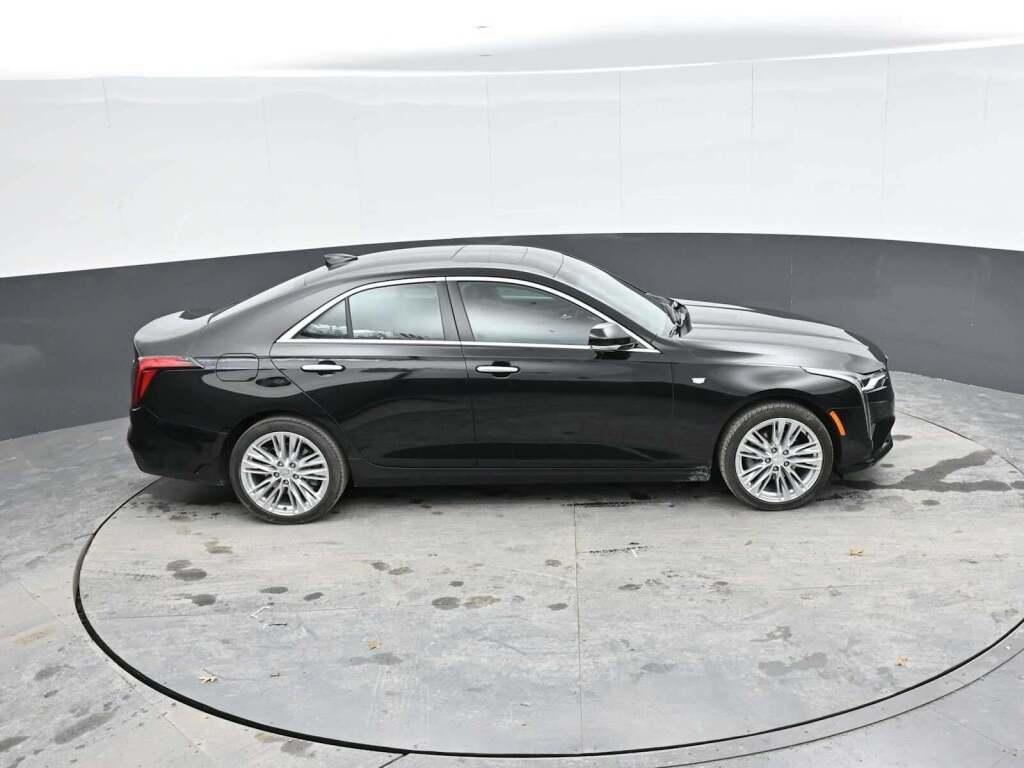 2023 Cadillac CT4 Premium Luxury