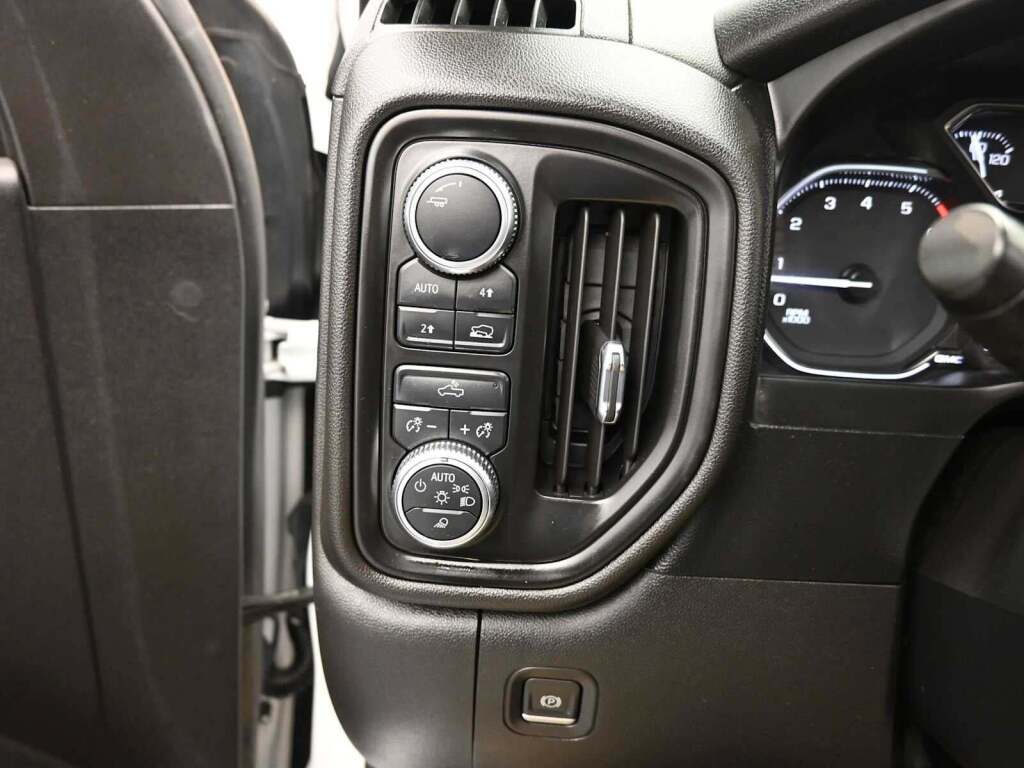 2021 GMC Sierra 1500 4WD Double Cab Standard Box