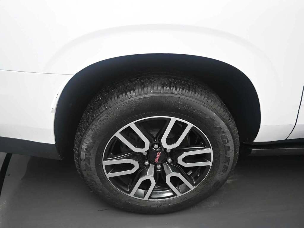 2022 GMC Yukon XL 4WD AT4