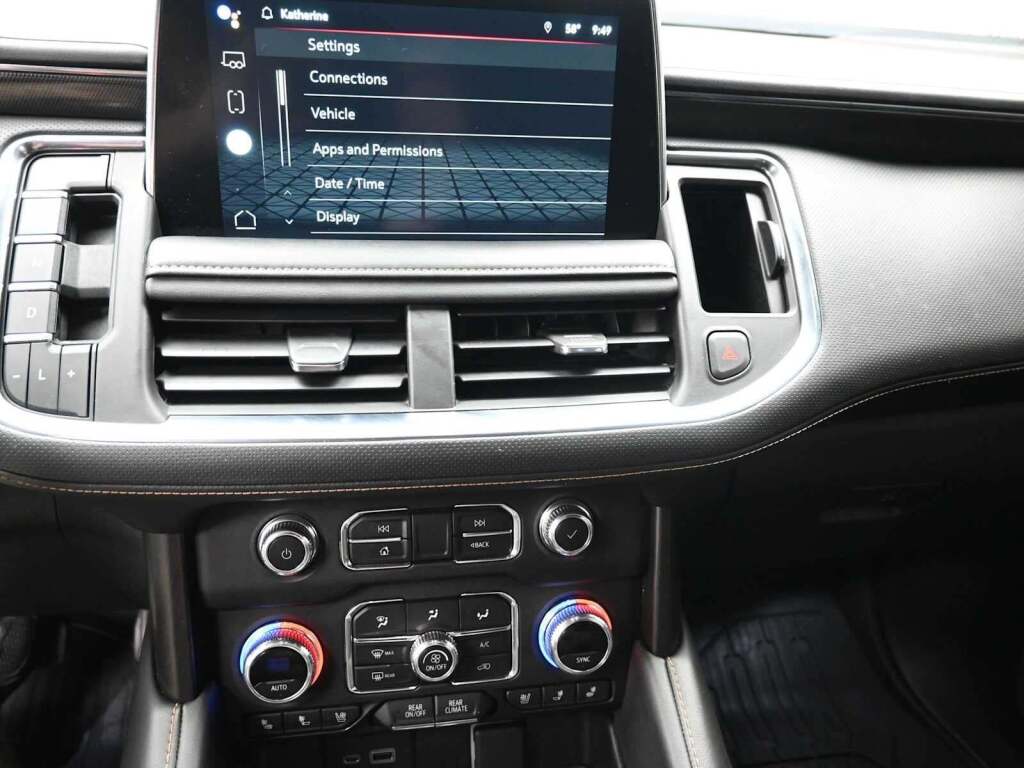 2022 GMC Yukon XL 4WD AT4