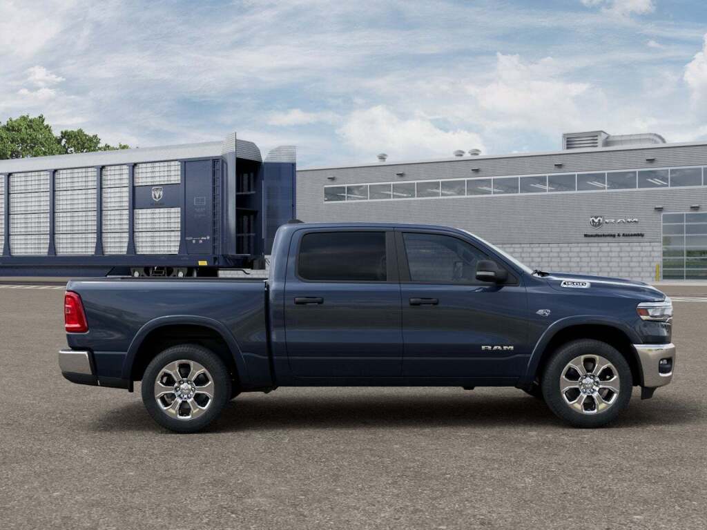 2026 Ram 1500 Big Horn Crew Cab 4x4 5'7" Box