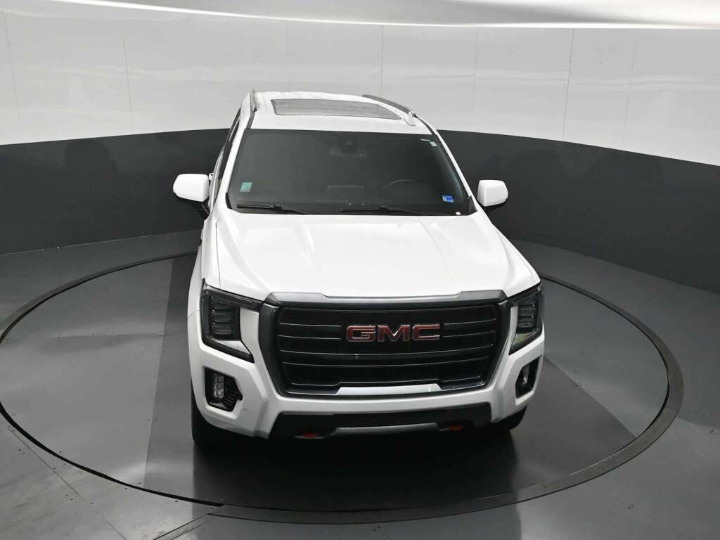 2022 GMC Yukon XL 4WD AT4