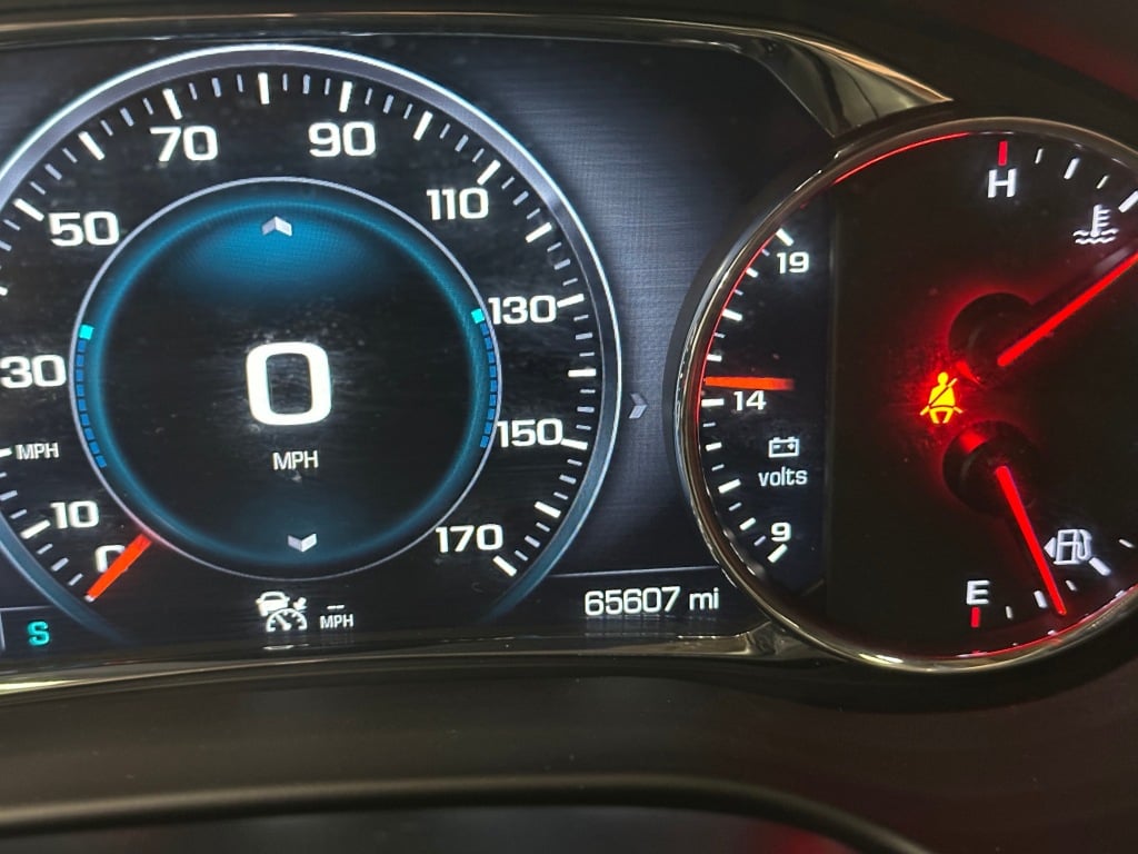 View vehicle photo 3