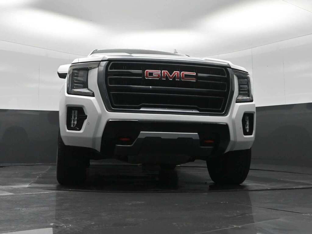 2022 GMC Yukon XL 4WD AT4