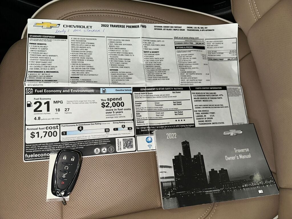 View vehicle photo 4