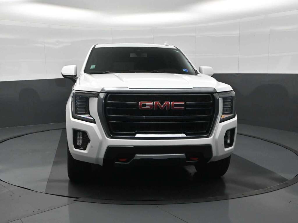 2022 GMC Yukon XL 4WD AT4