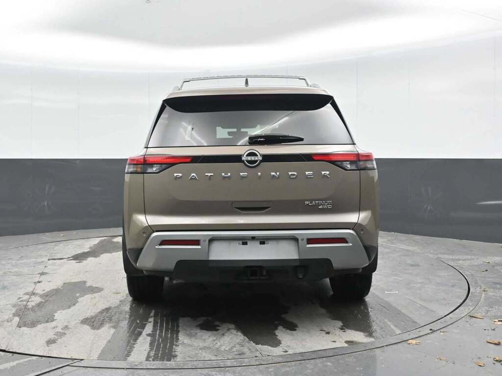 2023 Nissan Pathfinder Platinum 4WD