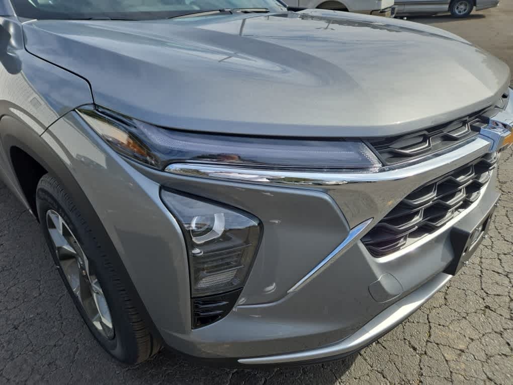 2026 Chevrolet Trax FWD LT