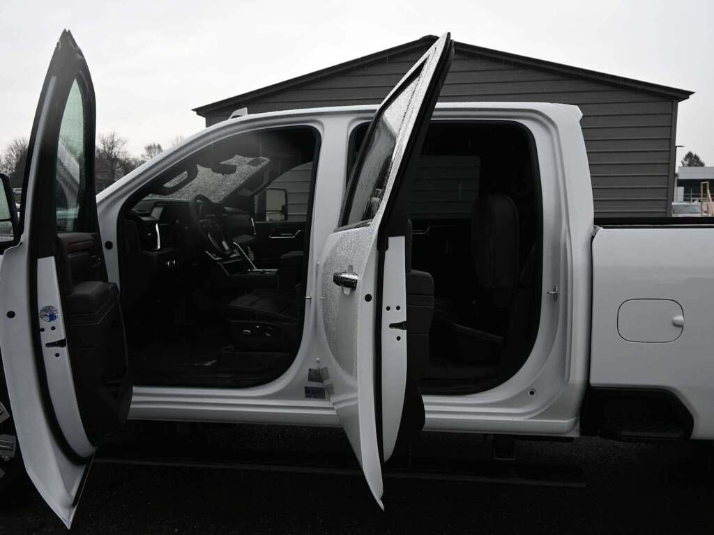 2026 GMC Sierra 3500HD Denali