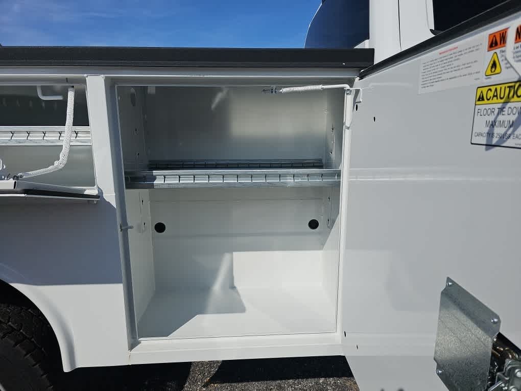 2024 Chevrolet Silverado 6500HD WT