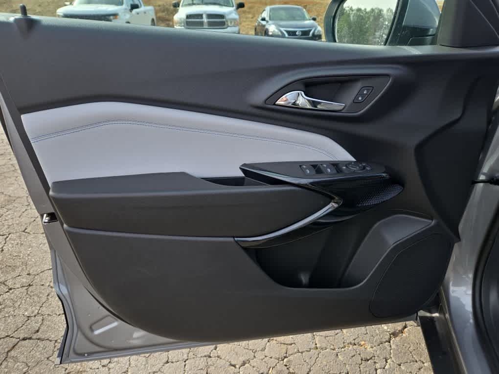 2026 Chevrolet Trax FWD LT