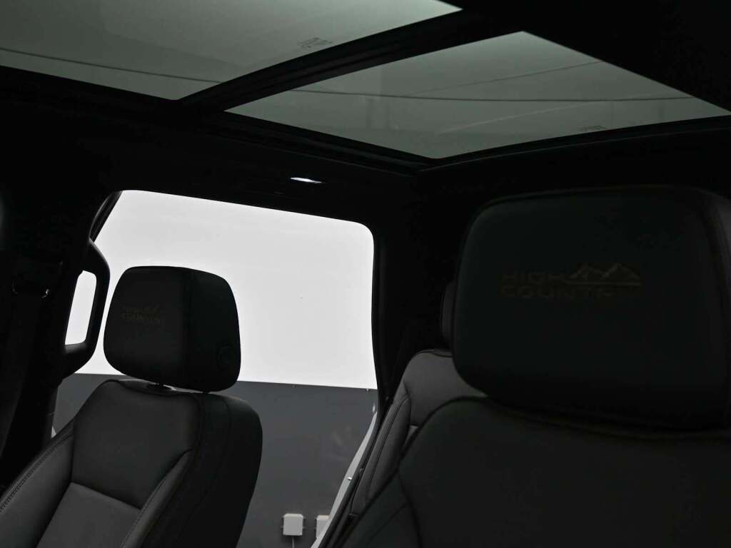 2024 Chevrolet Tahoe 4WD High Country