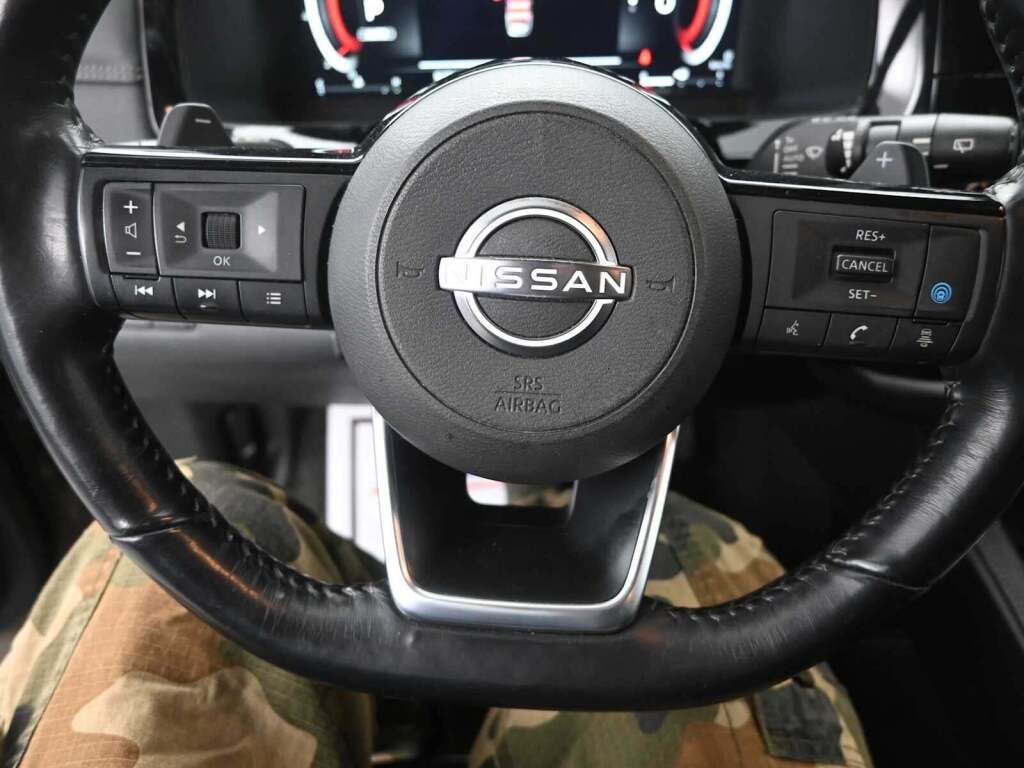 2023 Nissan Pathfinder Platinum 4WD