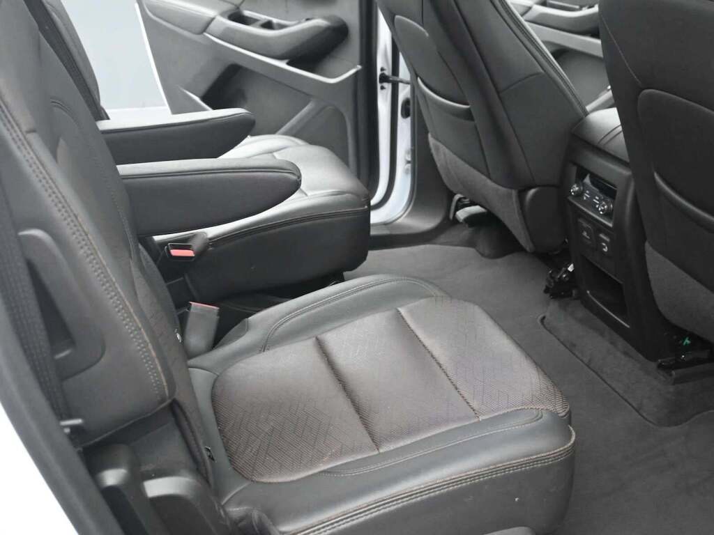 2023 Chevrolet Traverse AWD High Country