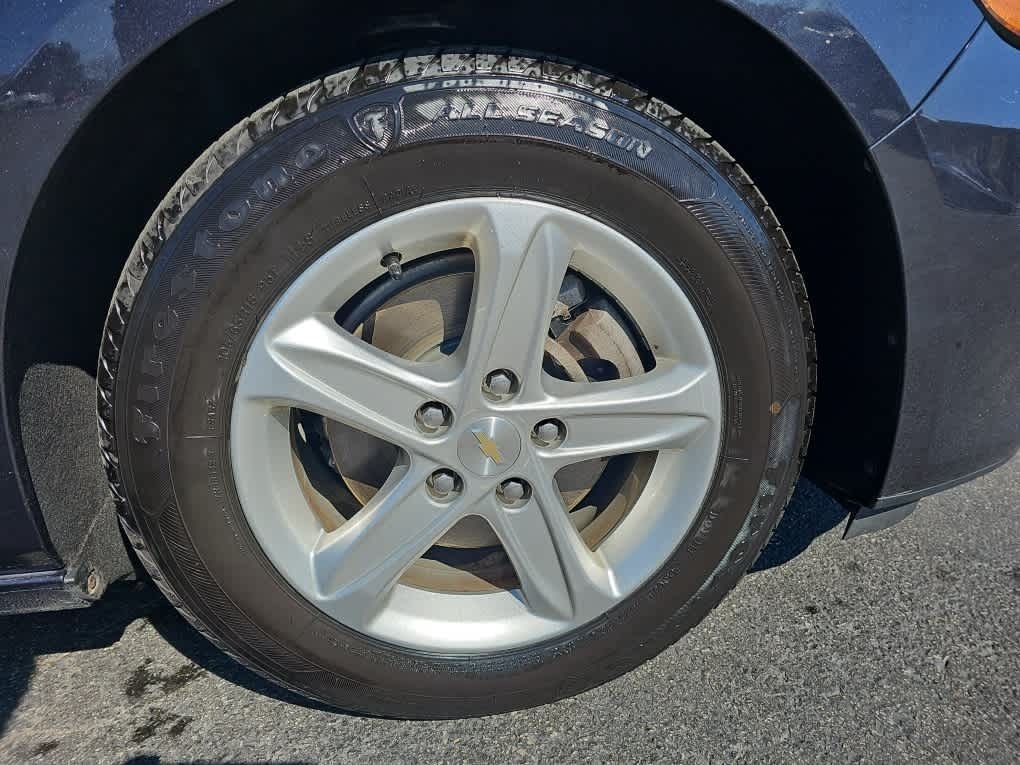 2022 Chevrolet Malibu FWD 1FL