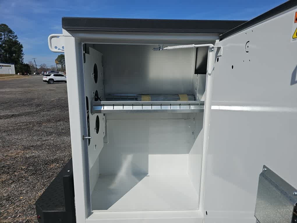 2024 Chevrolet Silverado 6500HD WT