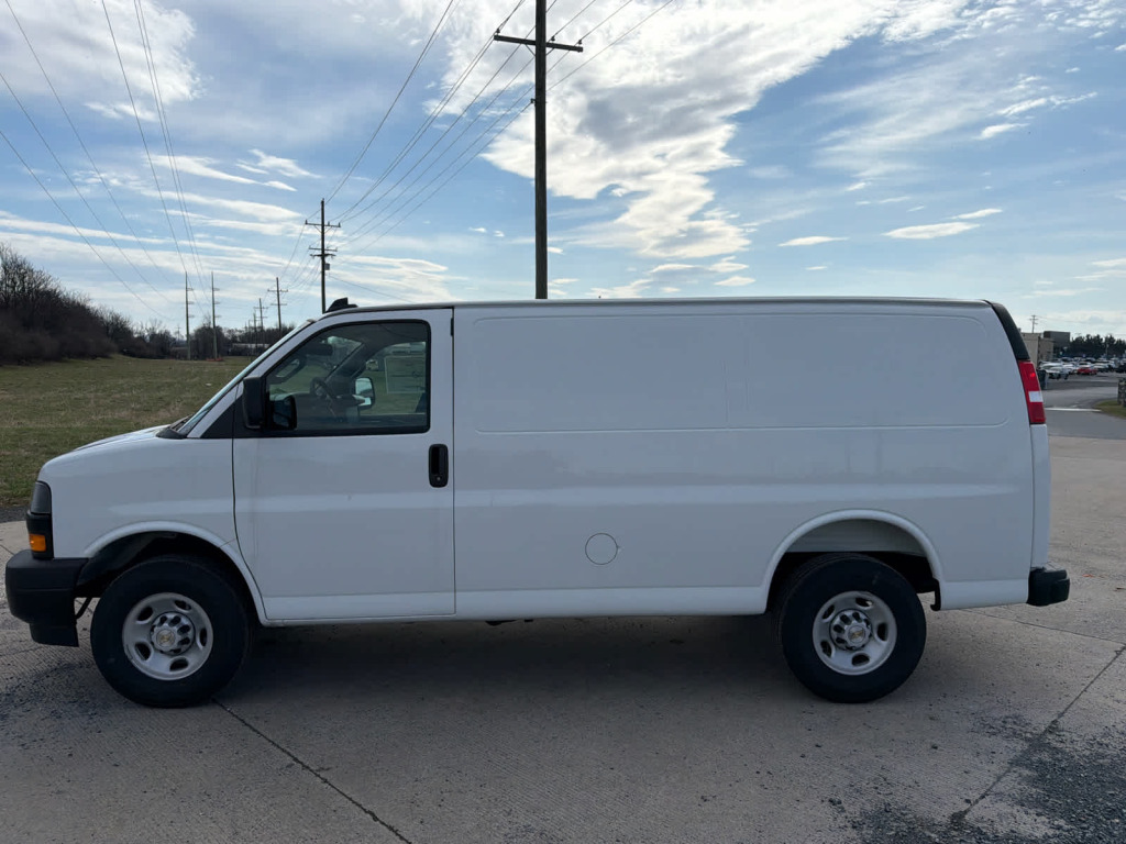 2025 Chevrolet Express Cargo RWD 2500 Regular Wheelbase WT