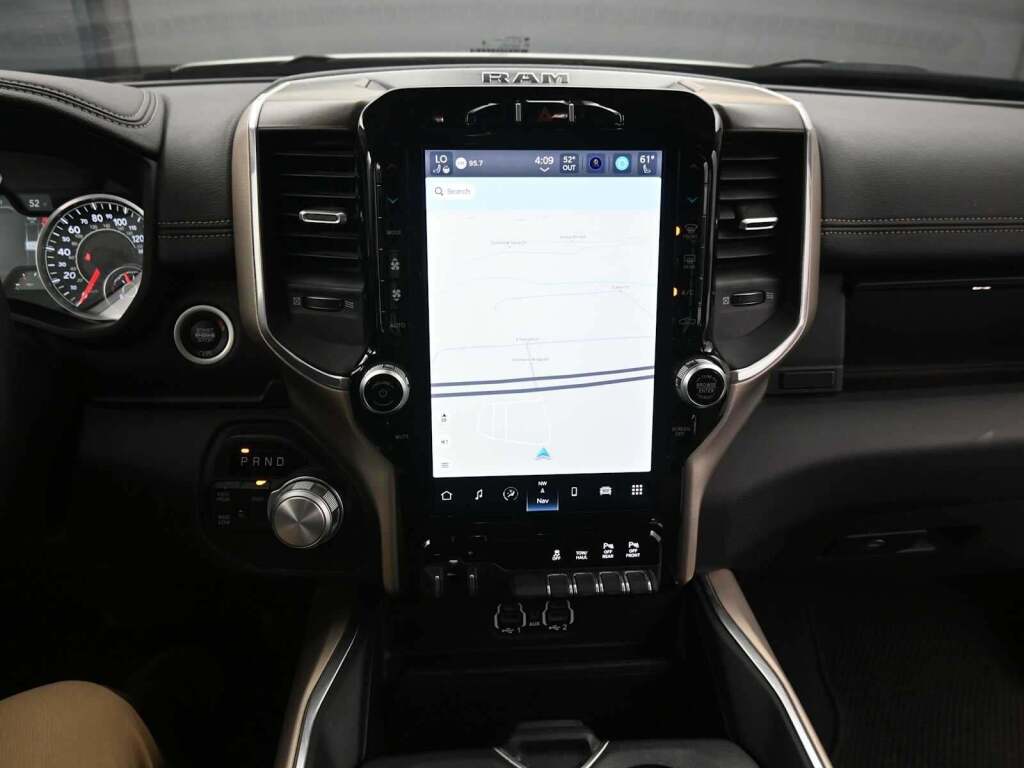 2024 Cadillac XT4 AWD Premium Luxury