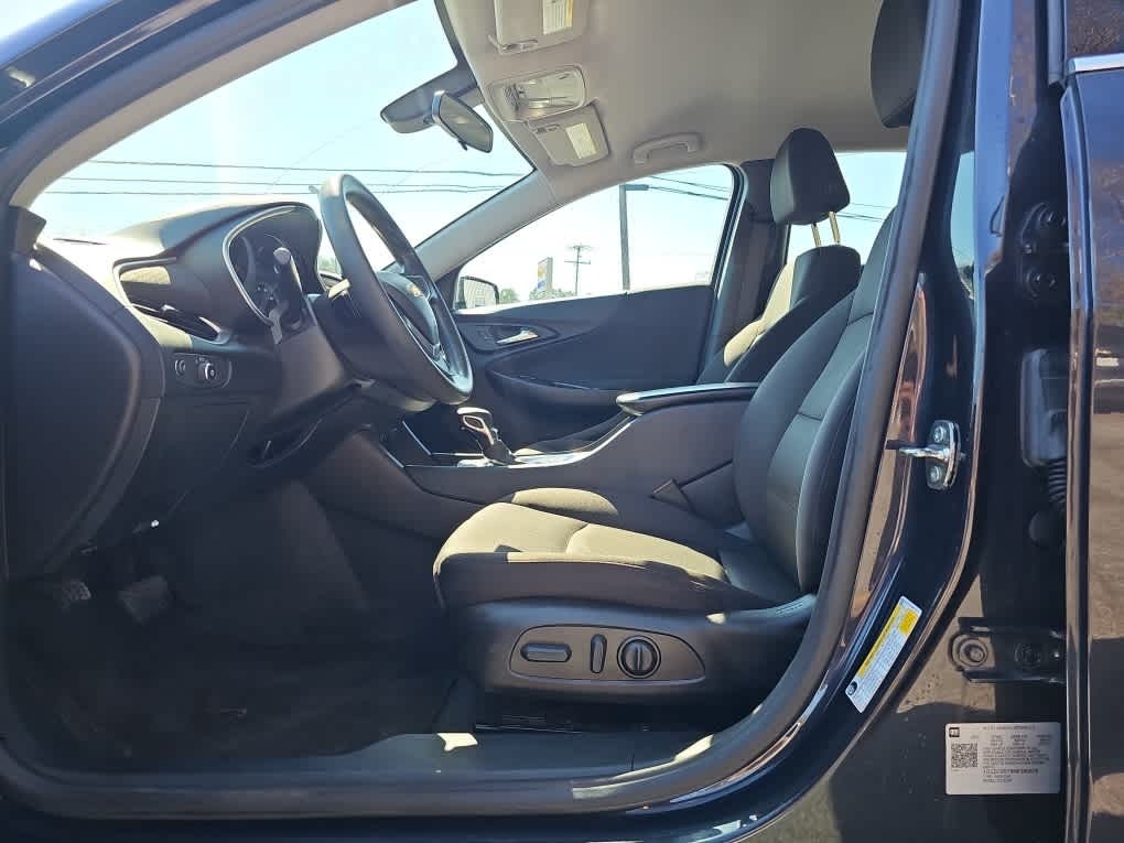 2022 Chevrolet Malibu FWD 1FL