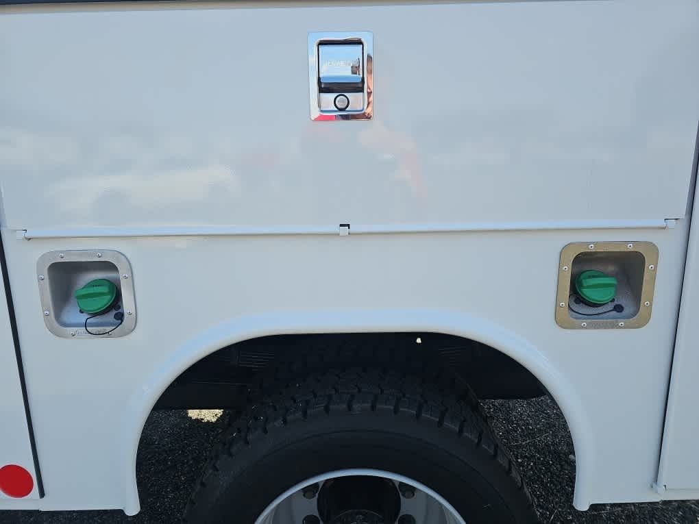 2024 Chevrolet Silverado 6500HD WT