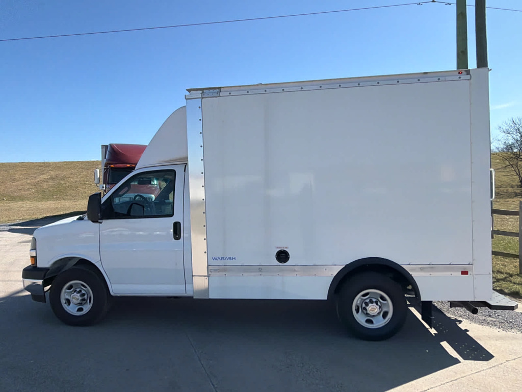 2024 Chevrolet Express Cutaway Work Van