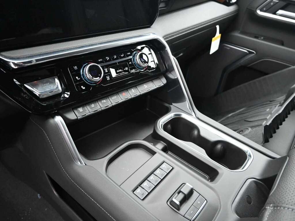 2026 GMC Sierra 2500HD Denali