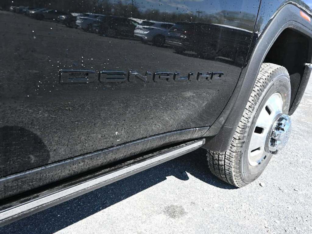 2026 GMC Sierra 3500HD Denali