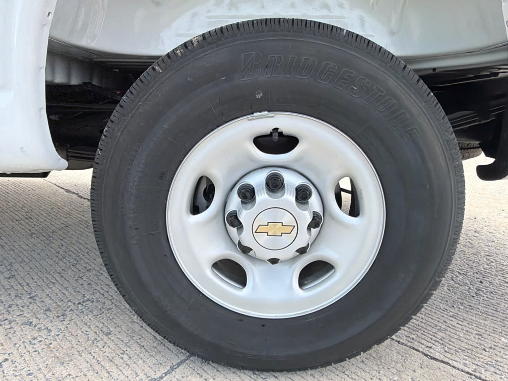 2025 Chevrolet Express Cargo RWD 2500 Regular Wheelbase WT