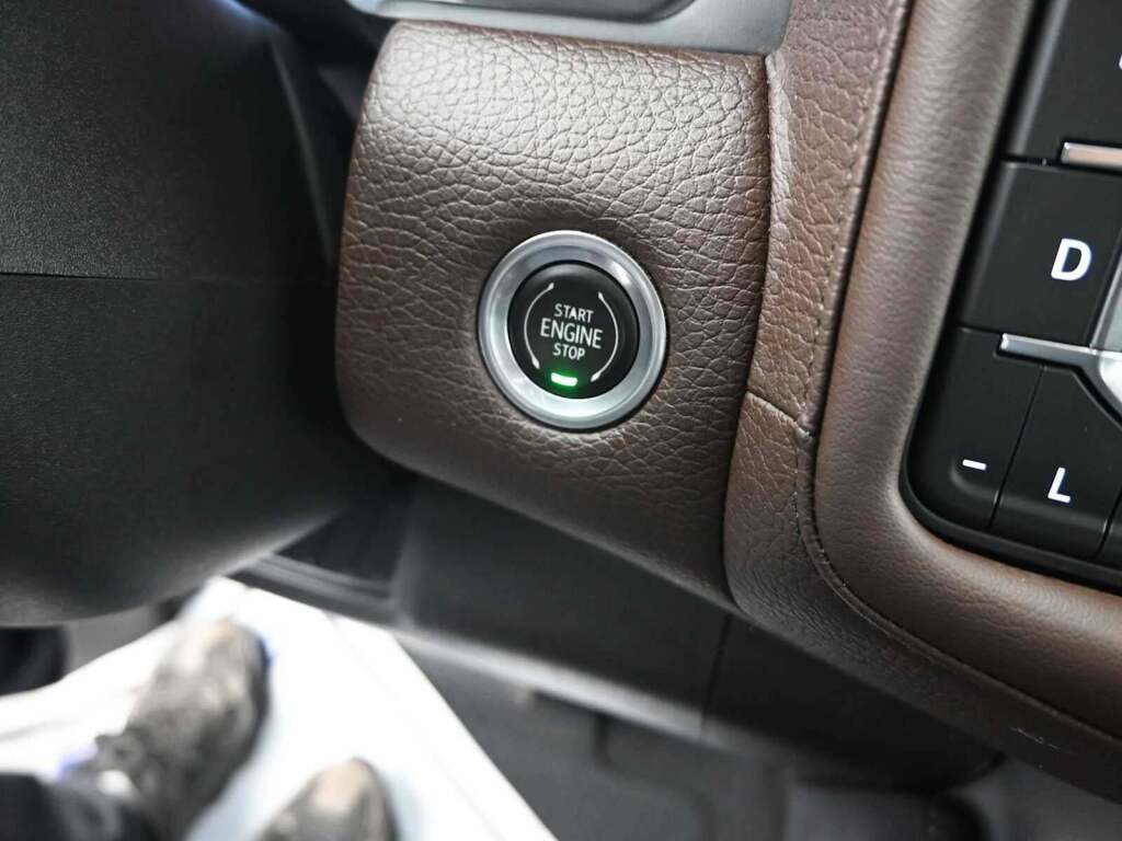 2021 GMC Yukon 4WD Denali