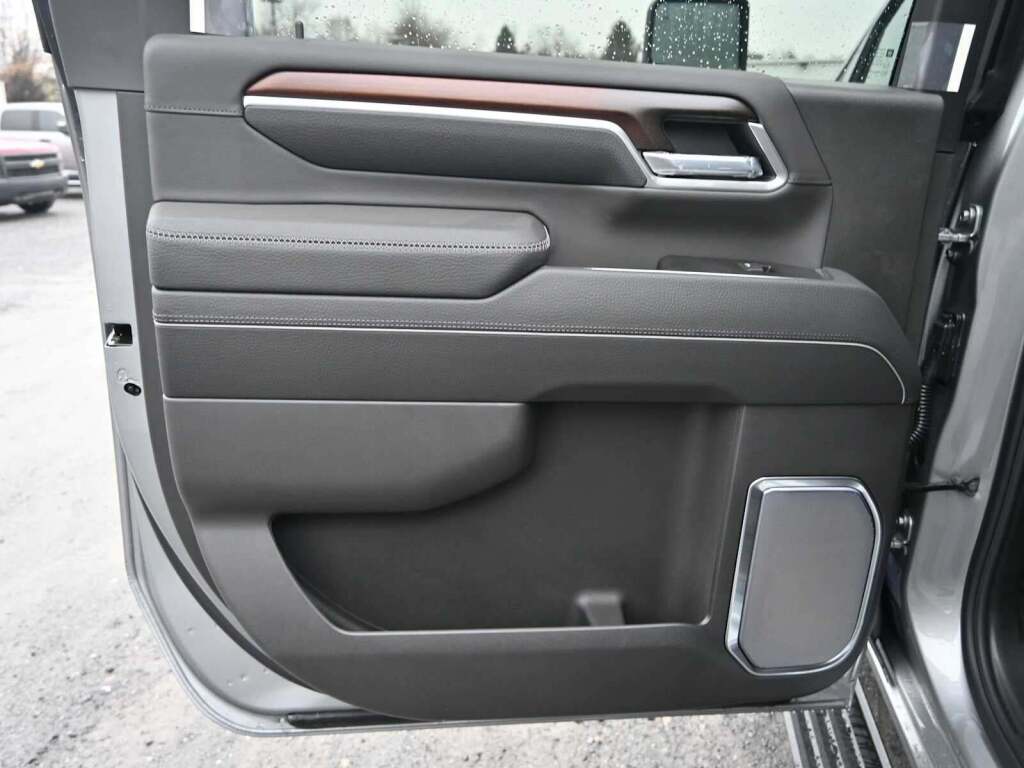 2026 GMC Sierra 2500HD Denali