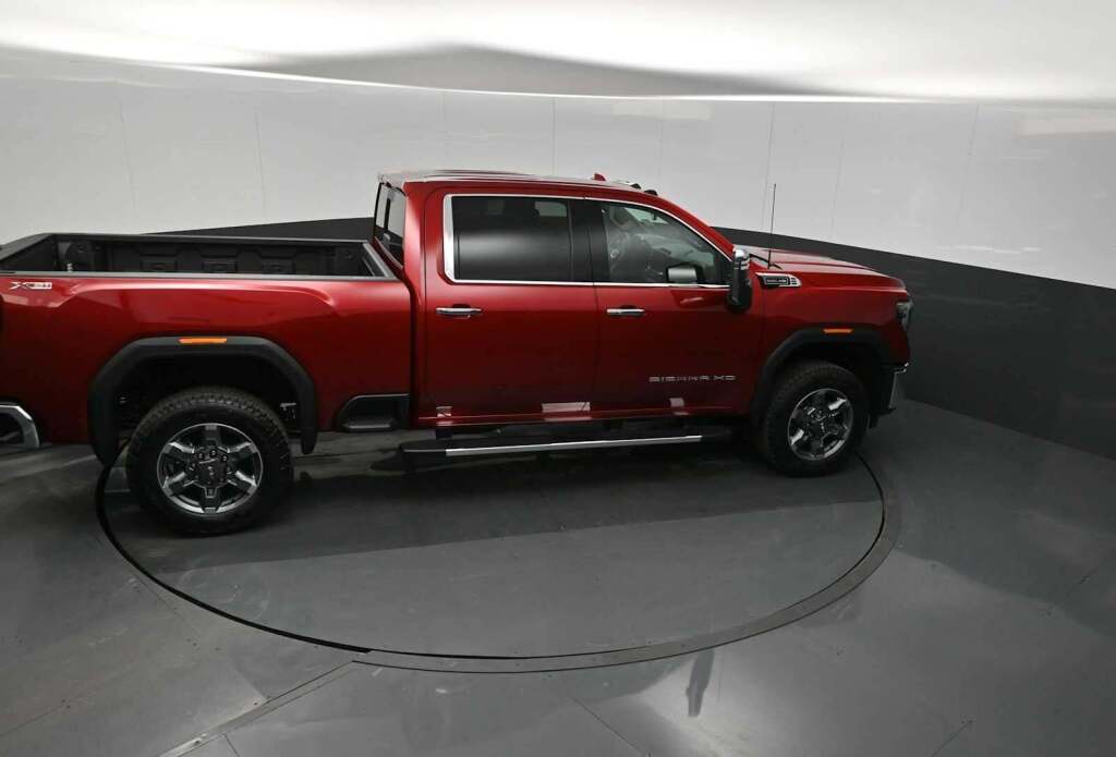 2026 GMC Sierra 2500HD SLT