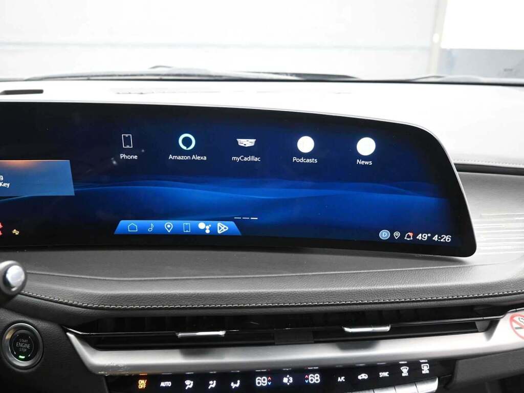 2024 Cadillac XT4 AWD Premium Luxury