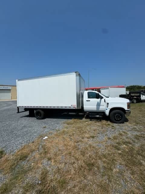 2024 Chevrolet Silverado 6500HD WT