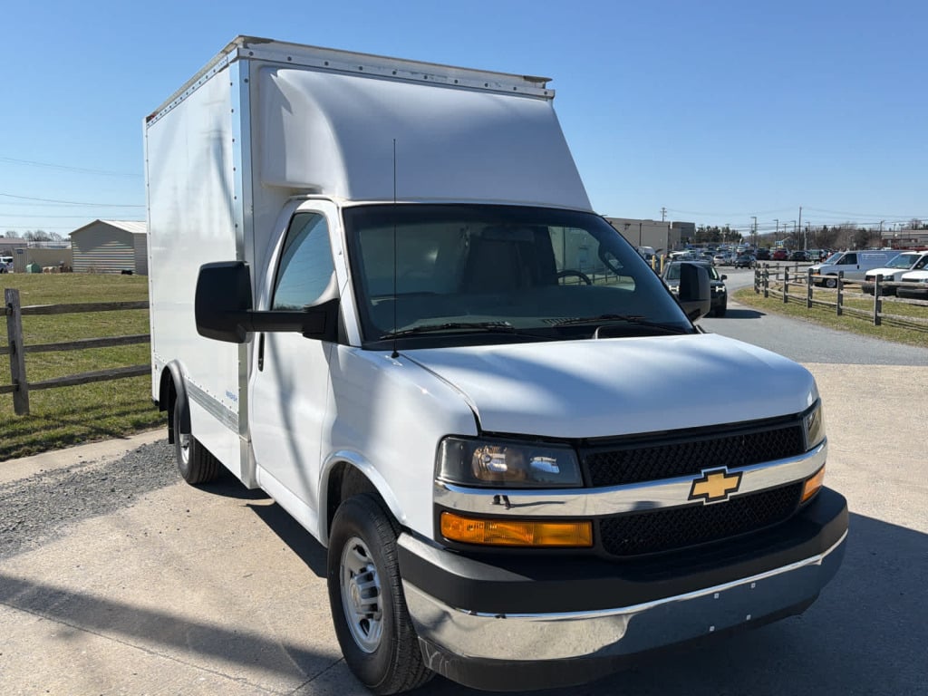 2024 Chevrolet Express Cutaway Work Van