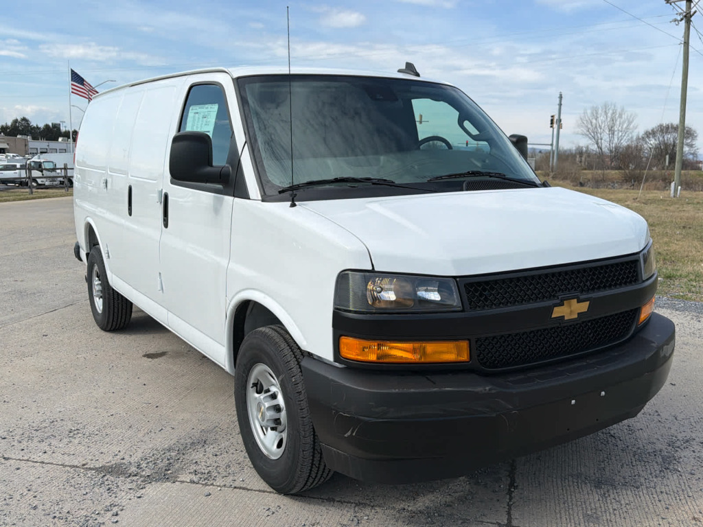 2025 Chevrolet Express Cargo RWD 2500 Regular Wheelbase WT