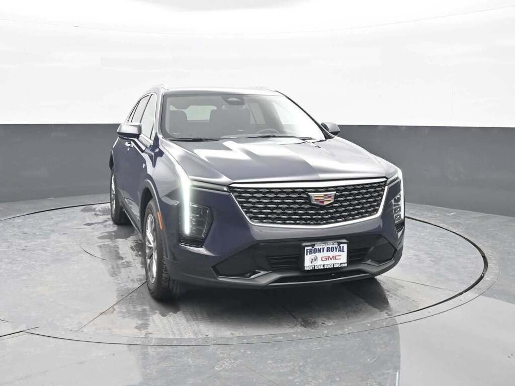 2024 Cadillac XT4 AWD Premium Luxury