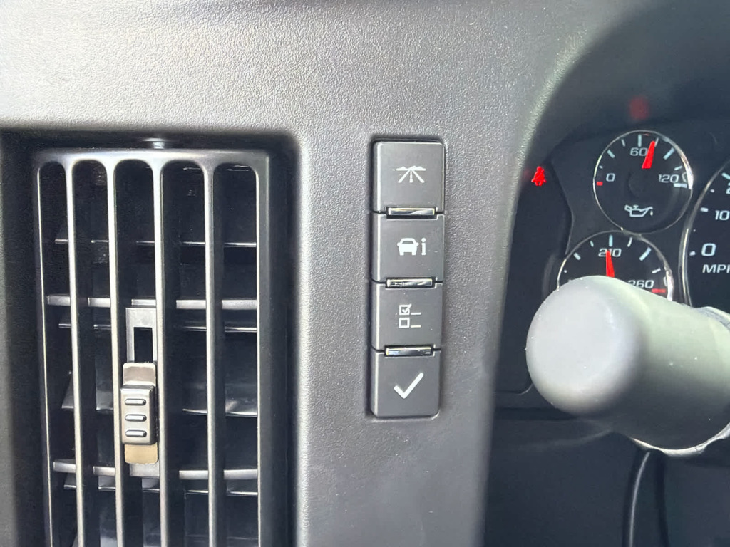 2025 Chevrolet Express Cargo RWD 2500 Regular Wheelbase WT