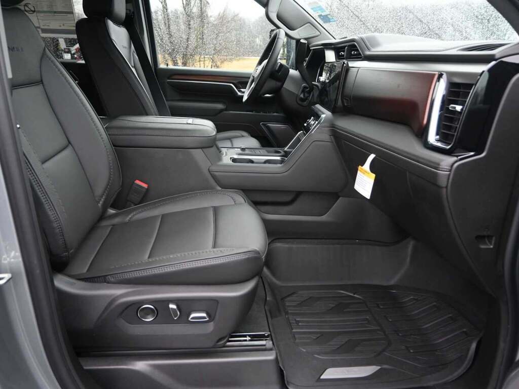 2026 GMC Sierra 2500HD Denali