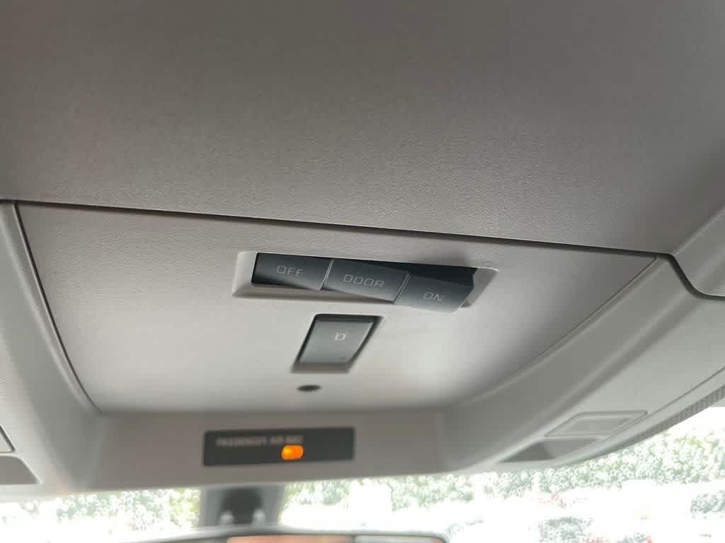 2024 Chevrolet Silverado 6500HD WT