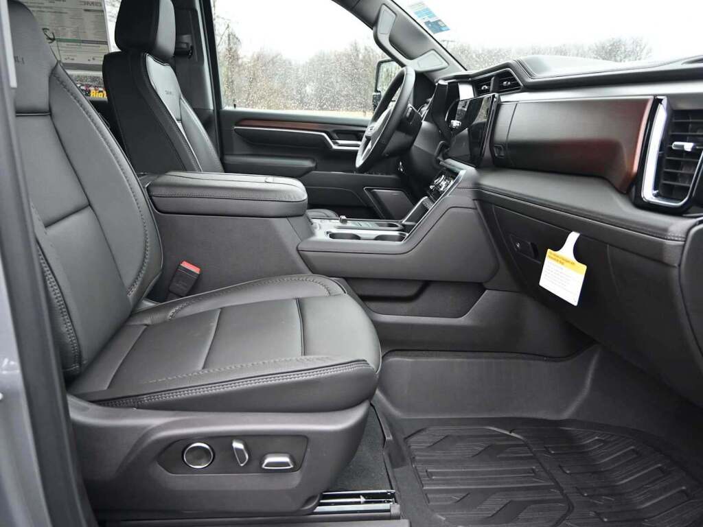 2026 GMC Sierra 2500HD Denali