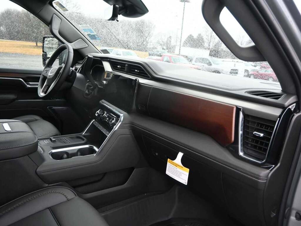 2026 GMC Sierra 2500HD Denali