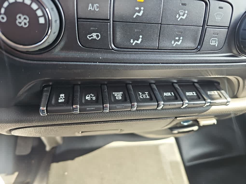 2024 Chevrolet Silverado 6500HD WT