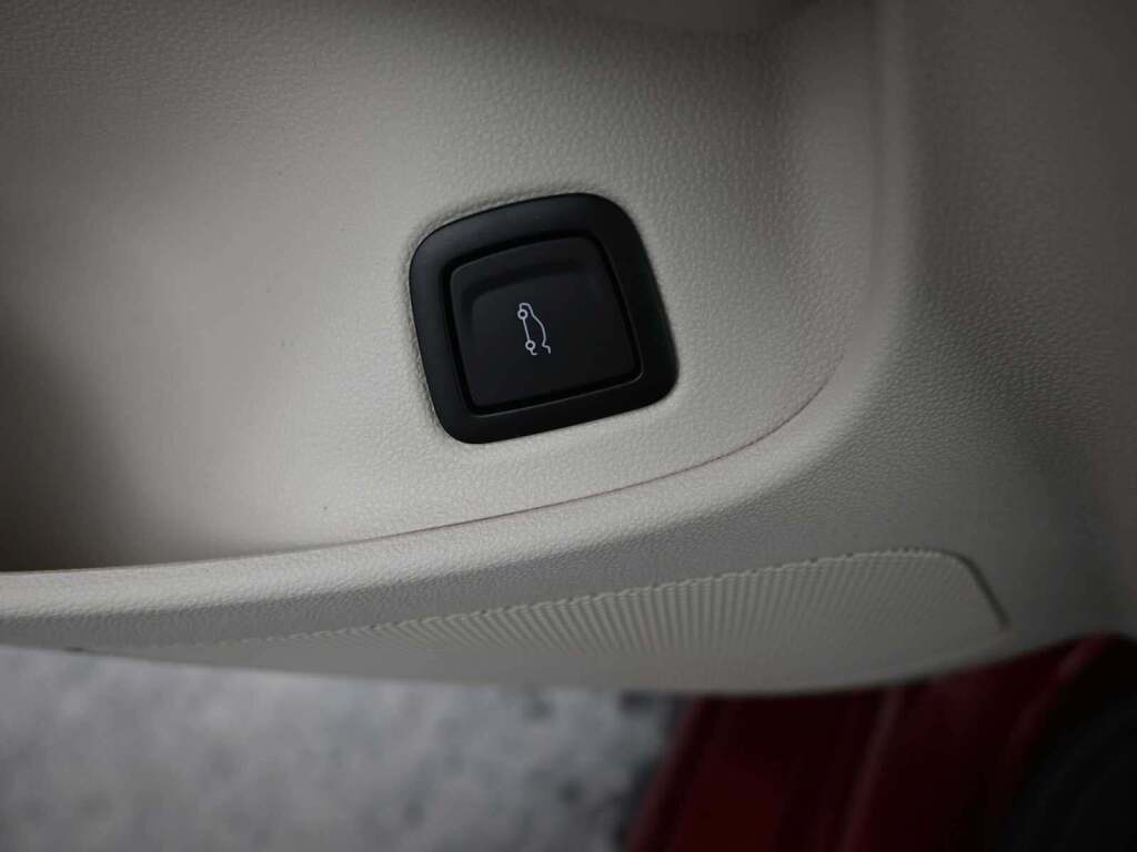 2026 Cadillac CT4 Premium Luxury RWD