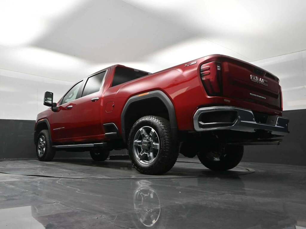 2026 GMC Sierra 2500HD SLT