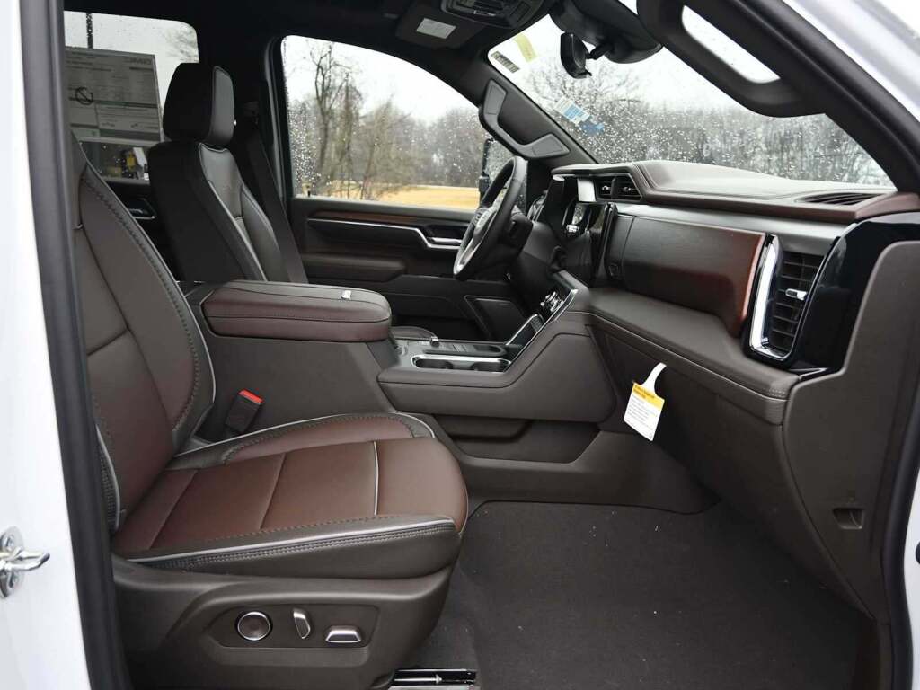 2026 GMC Sierra 3500HD Denali