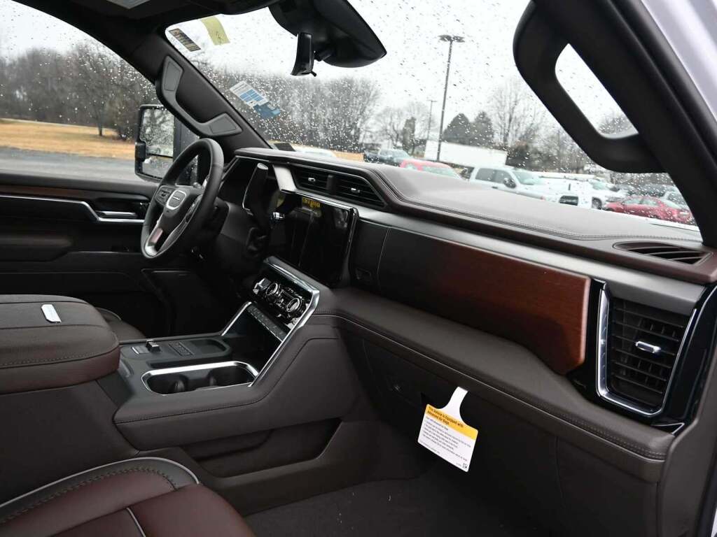 2026 GMC Sierra 3500HD Denali