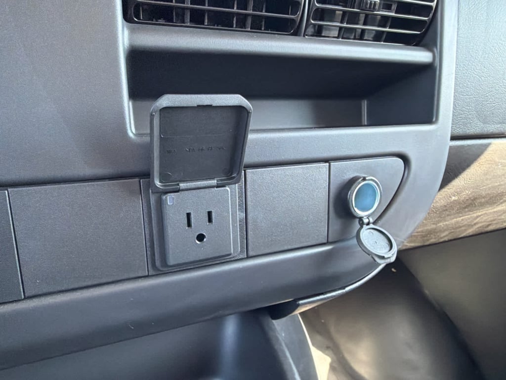 2024 Chevrolet Express Cutaway Work Van