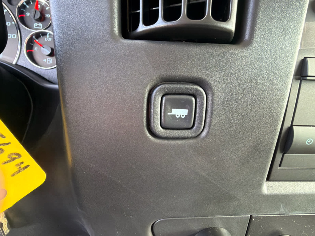 2025 Chevrolet Express Cargo RWD 2500 Regular Wheelbase WT