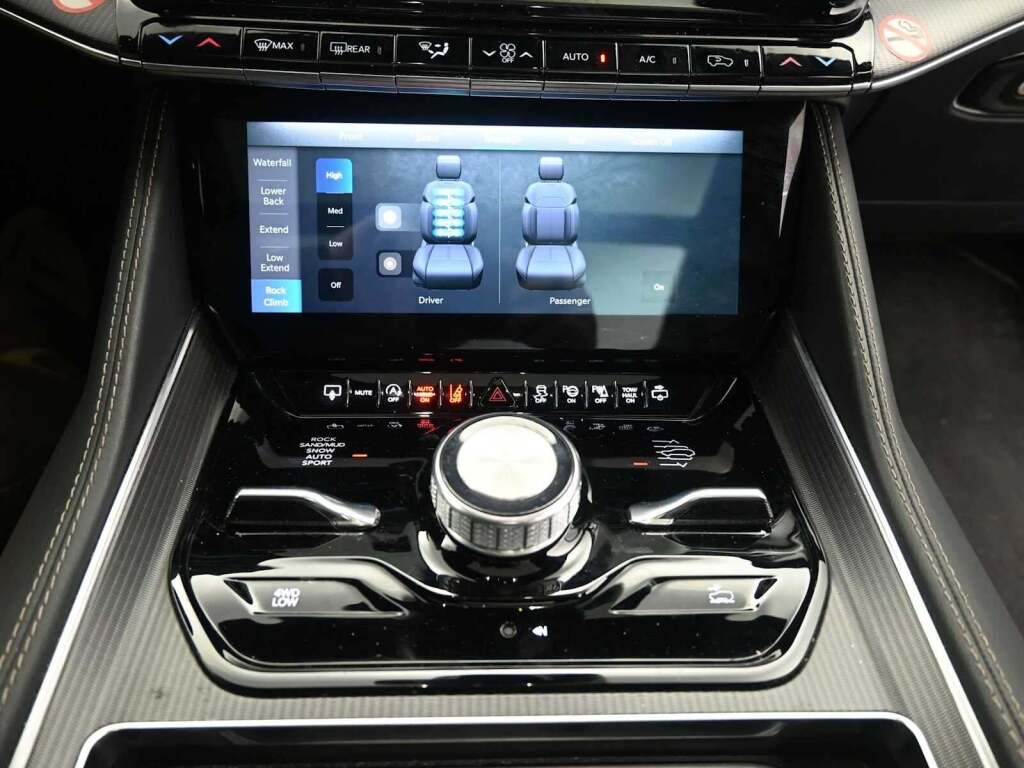 2024 Jeep Grand Wagoneer L Series II 4x4