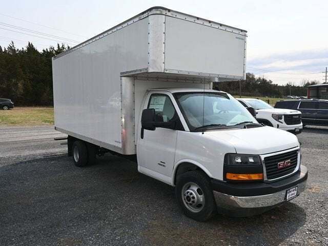 2024 GMC Savana Cutaway 4500 Van
